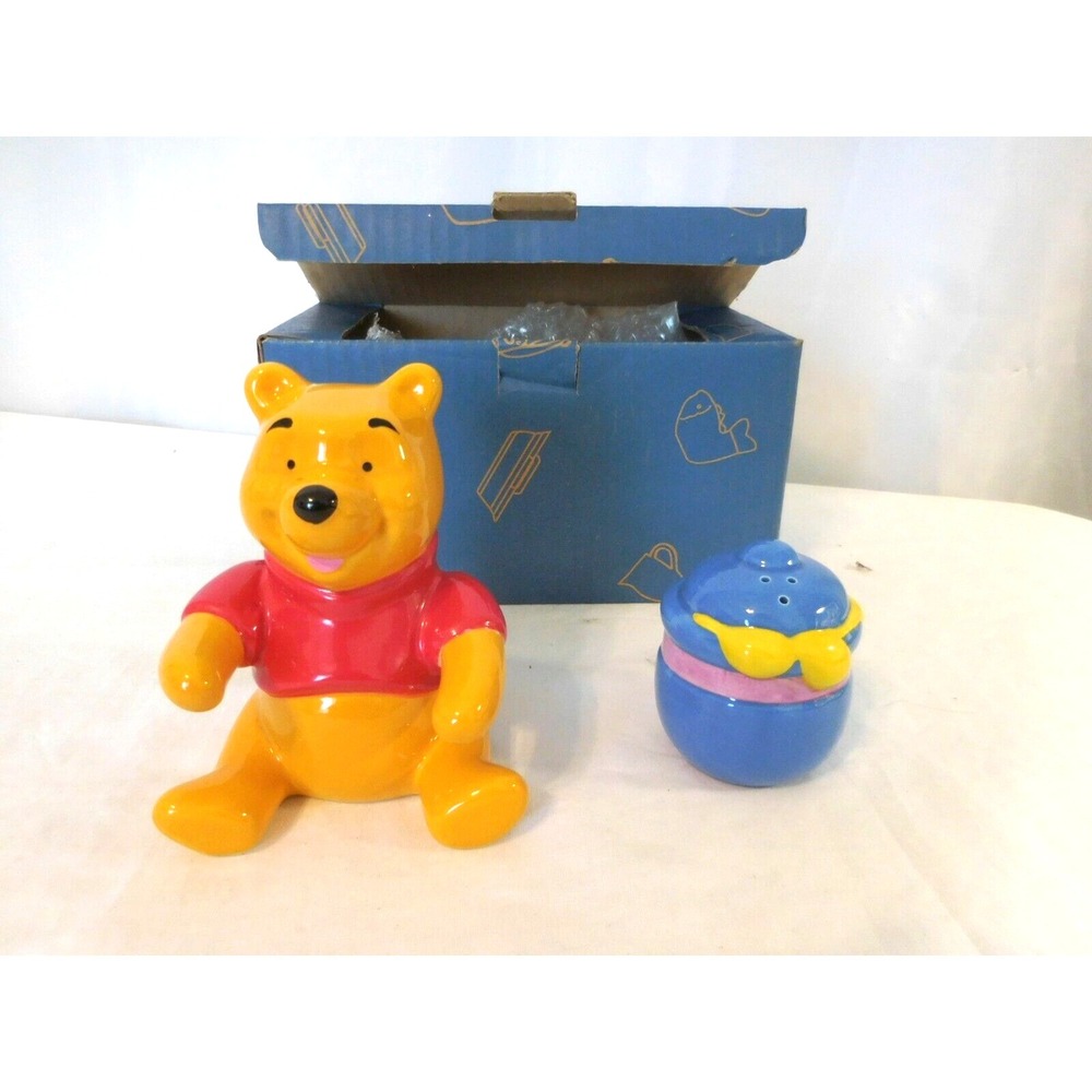 Disney Treasure Craft Winnie the Pooh And Hunny Pot Salt and Pepper Shakers